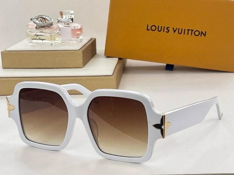 LV Sunglasses 15